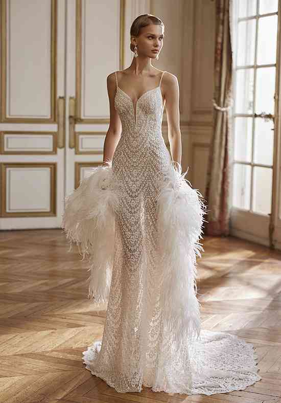 Hollywood Glam Wedding Dress Photos, Hollywood Glam Wedding Dress Pictures  - WeddingWire.com