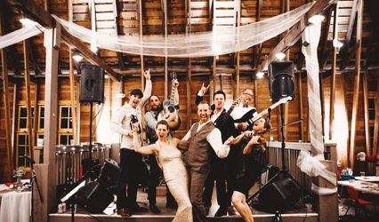 Weddings in the Barn at Owl & Olive