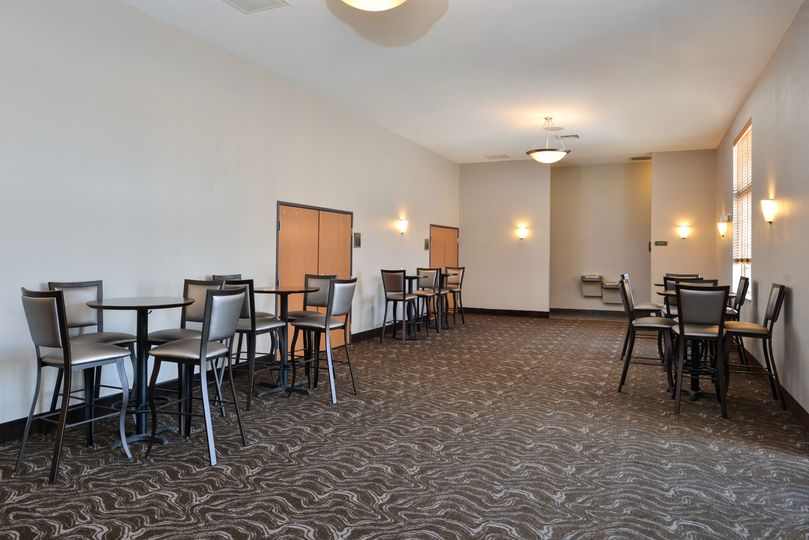 Comfort Inn Suites Featuring North Star Conference Center Venue De Forest Wi Weddingwire