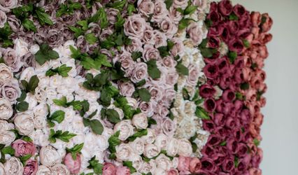 Flora Blossa Luxury Wall Rentals