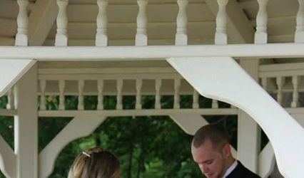 Weddings by Linda