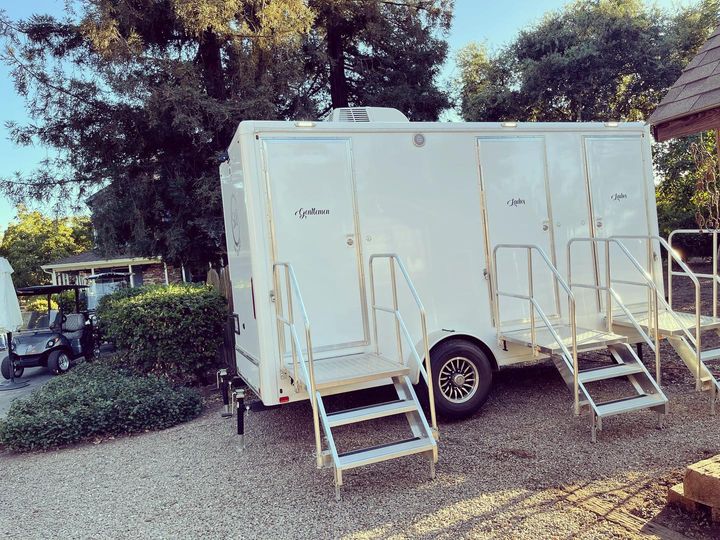 S&B Restroom Trailers