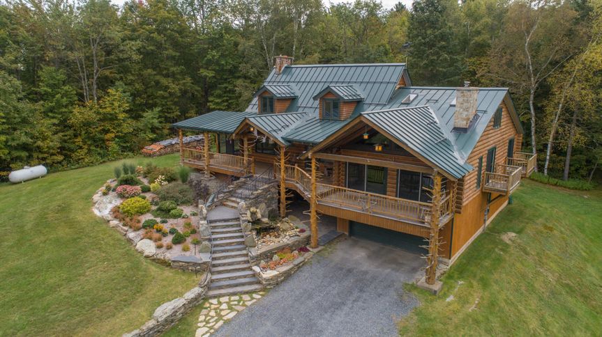 Moose Meadow Lodge & Treehouse