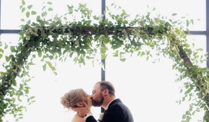 Chet & Leona's Floral Shop Inc