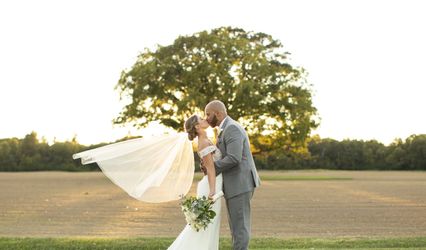 Chelsea deRoche Photography