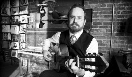 Keith Gehle, solo/classical guitarist