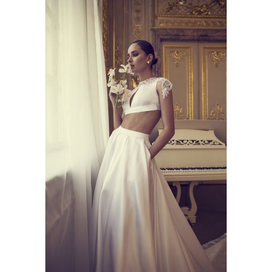 nurit hen wedding dresses price