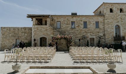 Extraordinary Weddings and Events