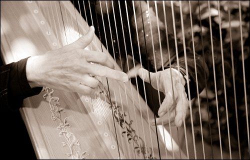 Bonnie Mitchell  Harpist/Pianist