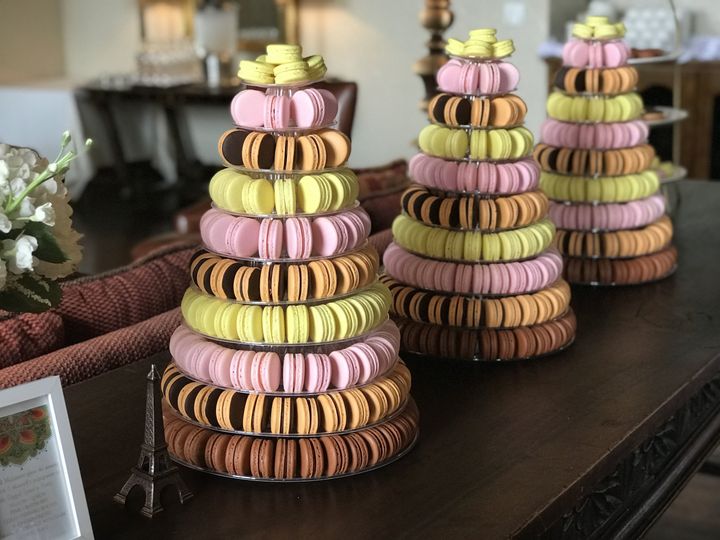 Carousel Macarons