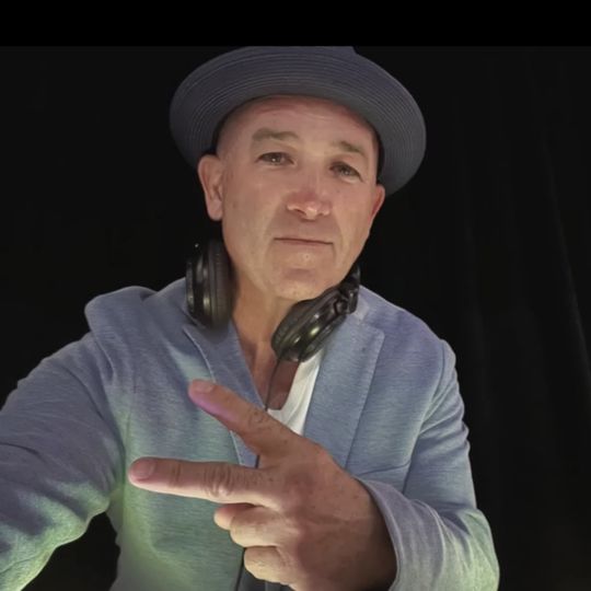 DJChetNBoots