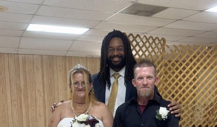 King's traveling officiant