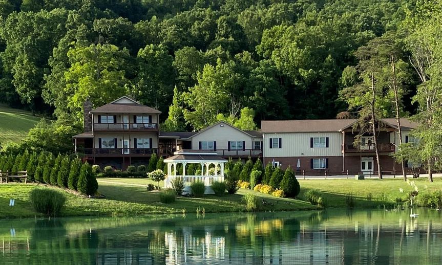 Annie Lane Wedding Resort