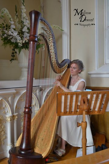 Harpist Janna Engell