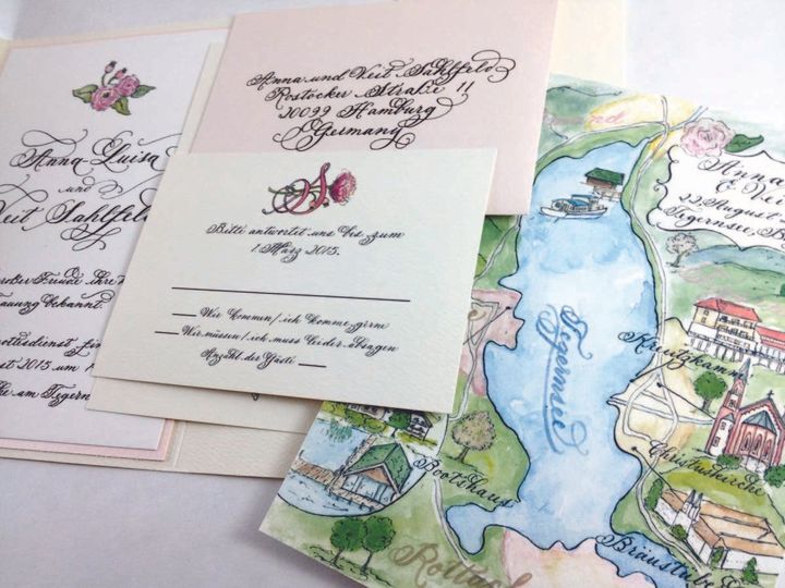 Designs by Robyn Love