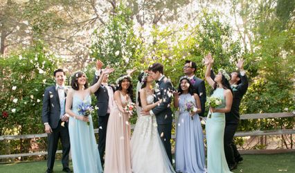 Weddings by Liz and Mia
