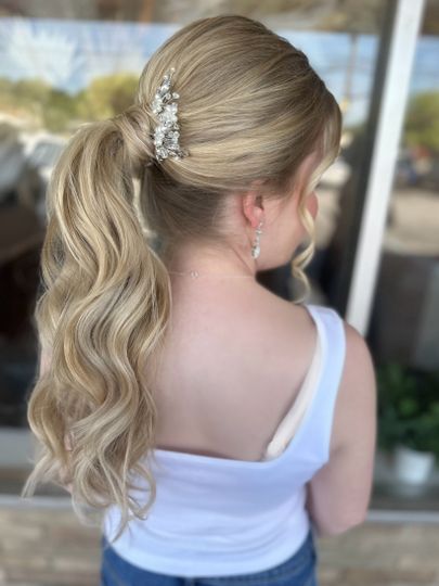 Hair By Lindsay Baxter
