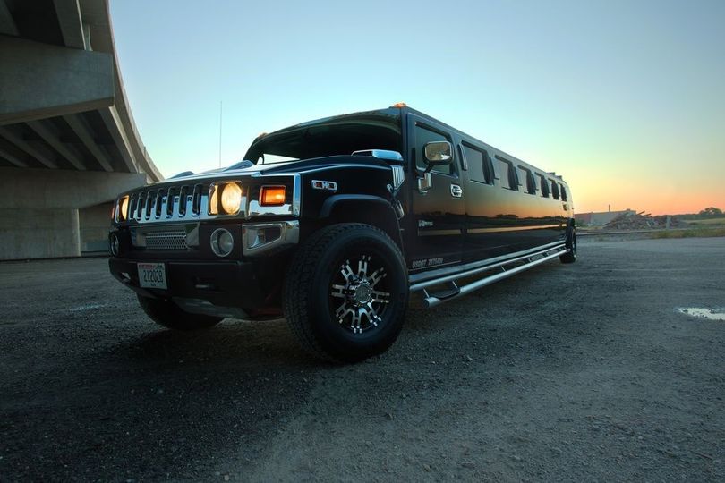 Vip Limousine Transportation Greenville Wi Weddingwire