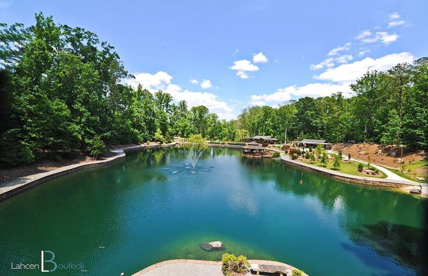 Rocky's Lake Estate