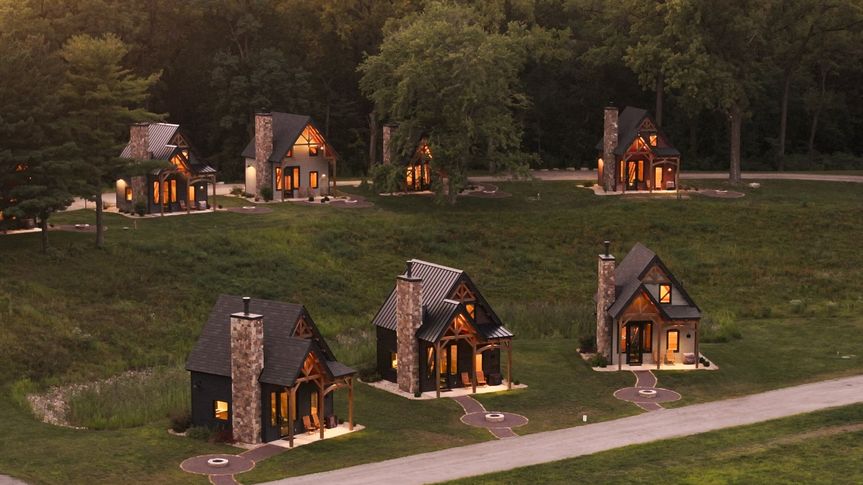 Dragonfly Lakes Wedding Venue