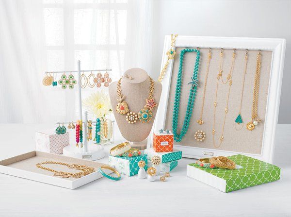 Tara K, Independent Stylist for Stella and Dot