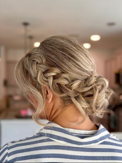 Updo's On-Site by Jessie
