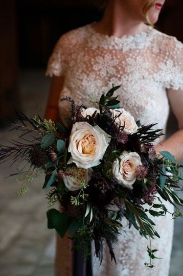life in bloom chicago wedding florist bouquet chic