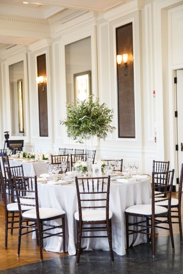 life in bloom chicago wedding florist olive arrang