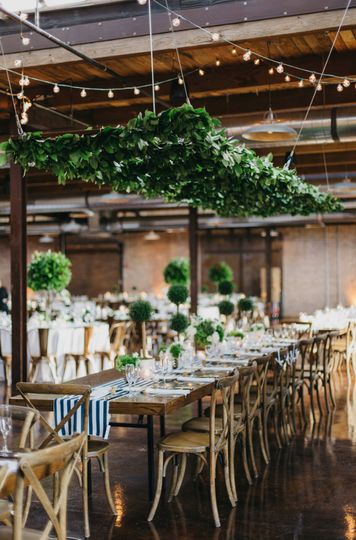 life in bloom chicago wedding florist morgan mfg w