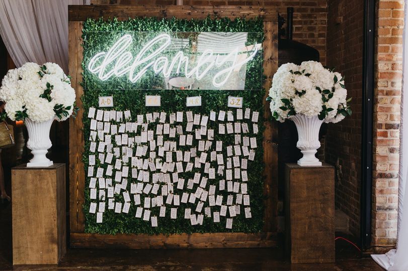 life in bloom chicago wedding florist neon sign mo