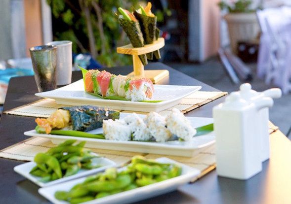 Akioni's Catering