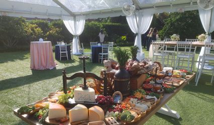 middle of the island catering co