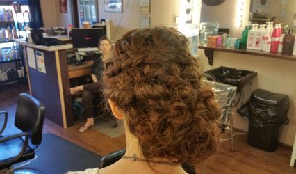 Jonelle's Salon
