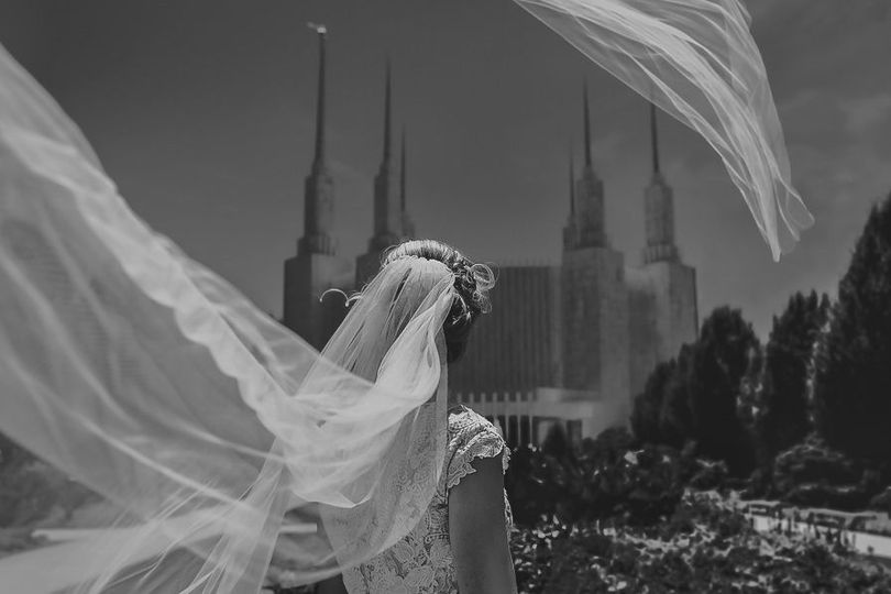 L. Hewitt Photography