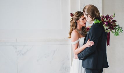Peach and Oak Photography
