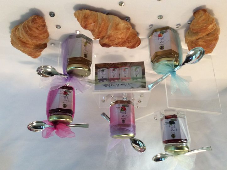 DeVine Handz (DeVine Wine Jelly)