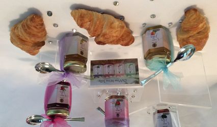 DeVine Handz (DeVine Wine Jelly)