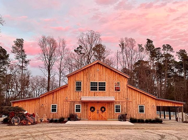 Twin Oaks Barn Venue at Counts Capital