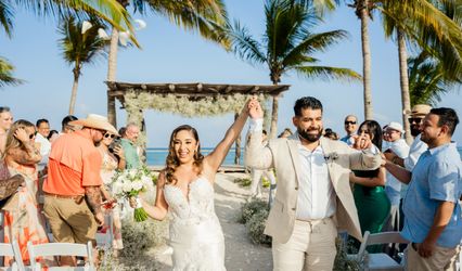 ParadiseWeddings.com