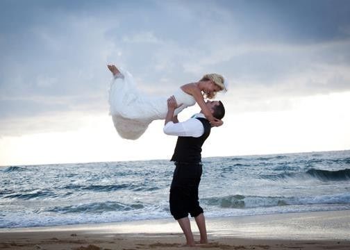 Coconut Coast Weddings & Photography