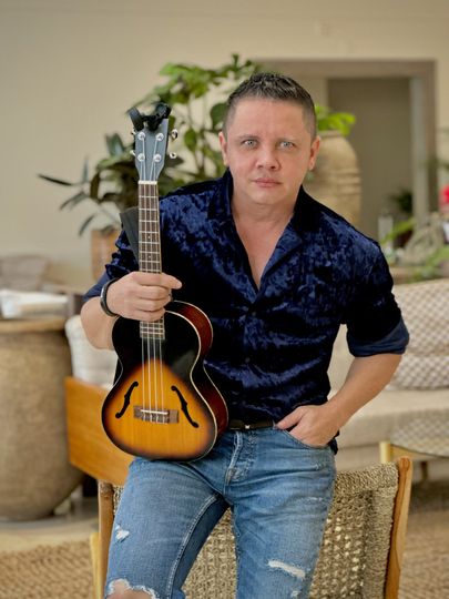 Richard Gonzalez Music