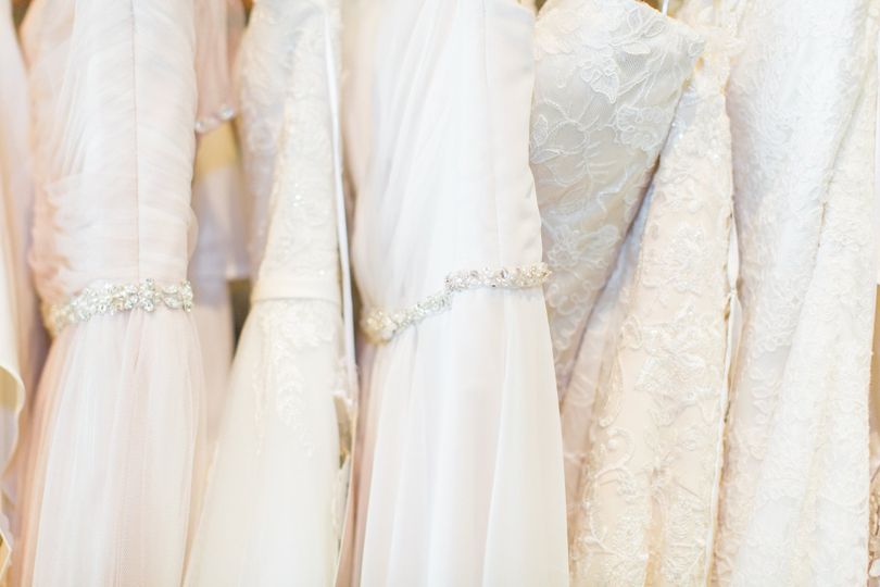 savy's chic bridal boutique