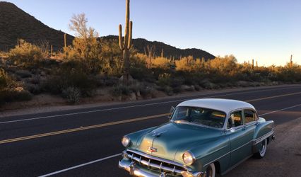 Roscoe & Louie Classic Car Transportation