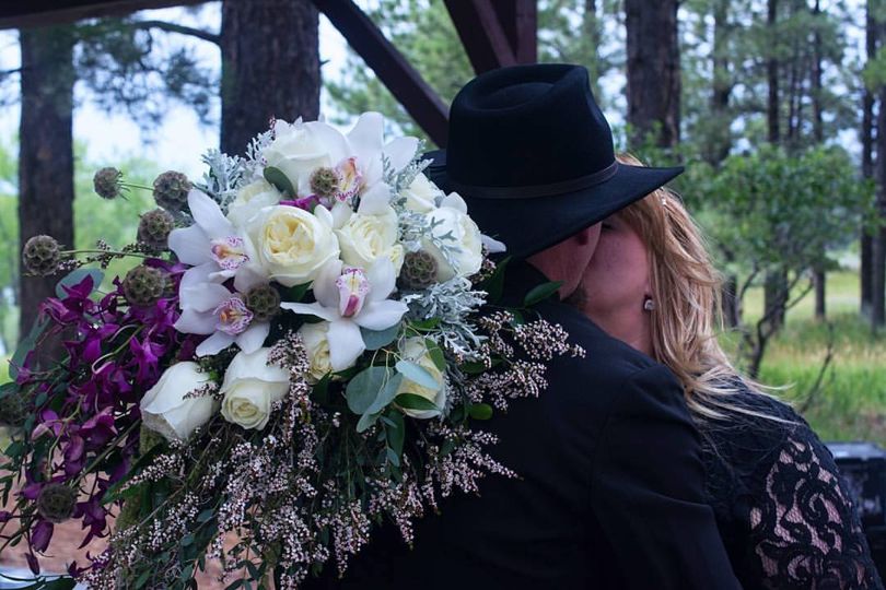 Shannon Loves Flowers