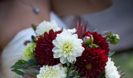 Red Fox Floral