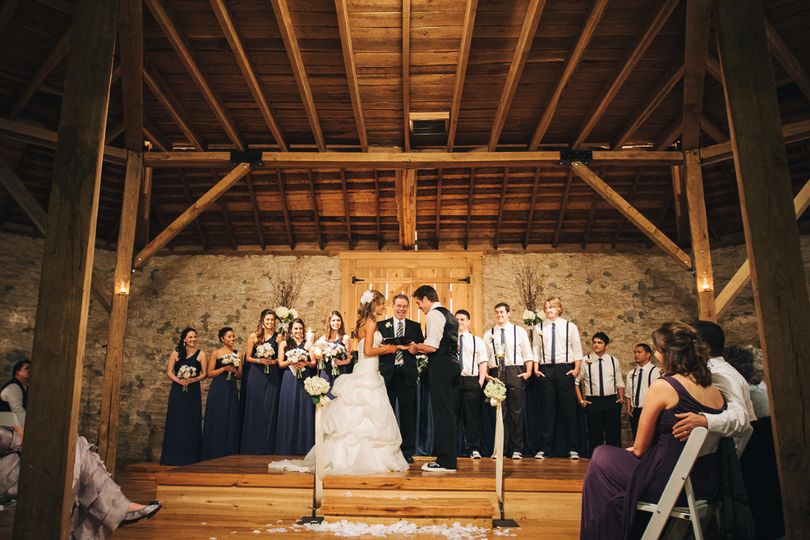 The Round Barn On Clear Creek Llc Venue Walnut Grove Mo