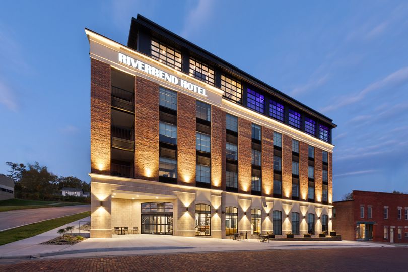 Riverbend Hotel and Suites