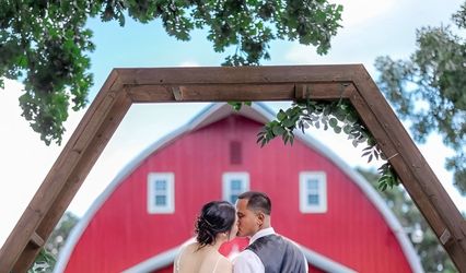 The Barn of Chapeau Shores