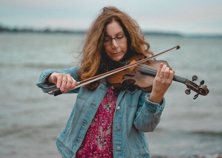 Sandy Herrault, Violinist/fiddler