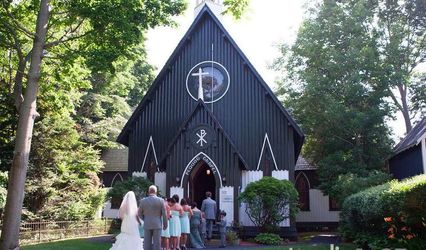 Pequot Chapel